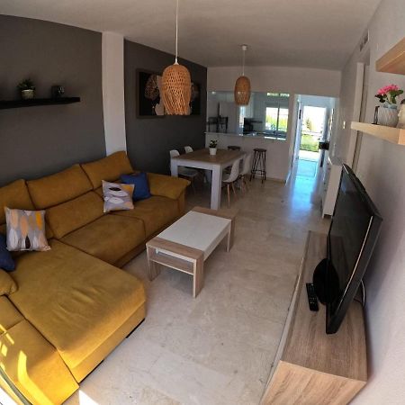 Апартаменти Faro12 Playa & Piscina & Parking Privado Бенальмадена Екстер'єр фото