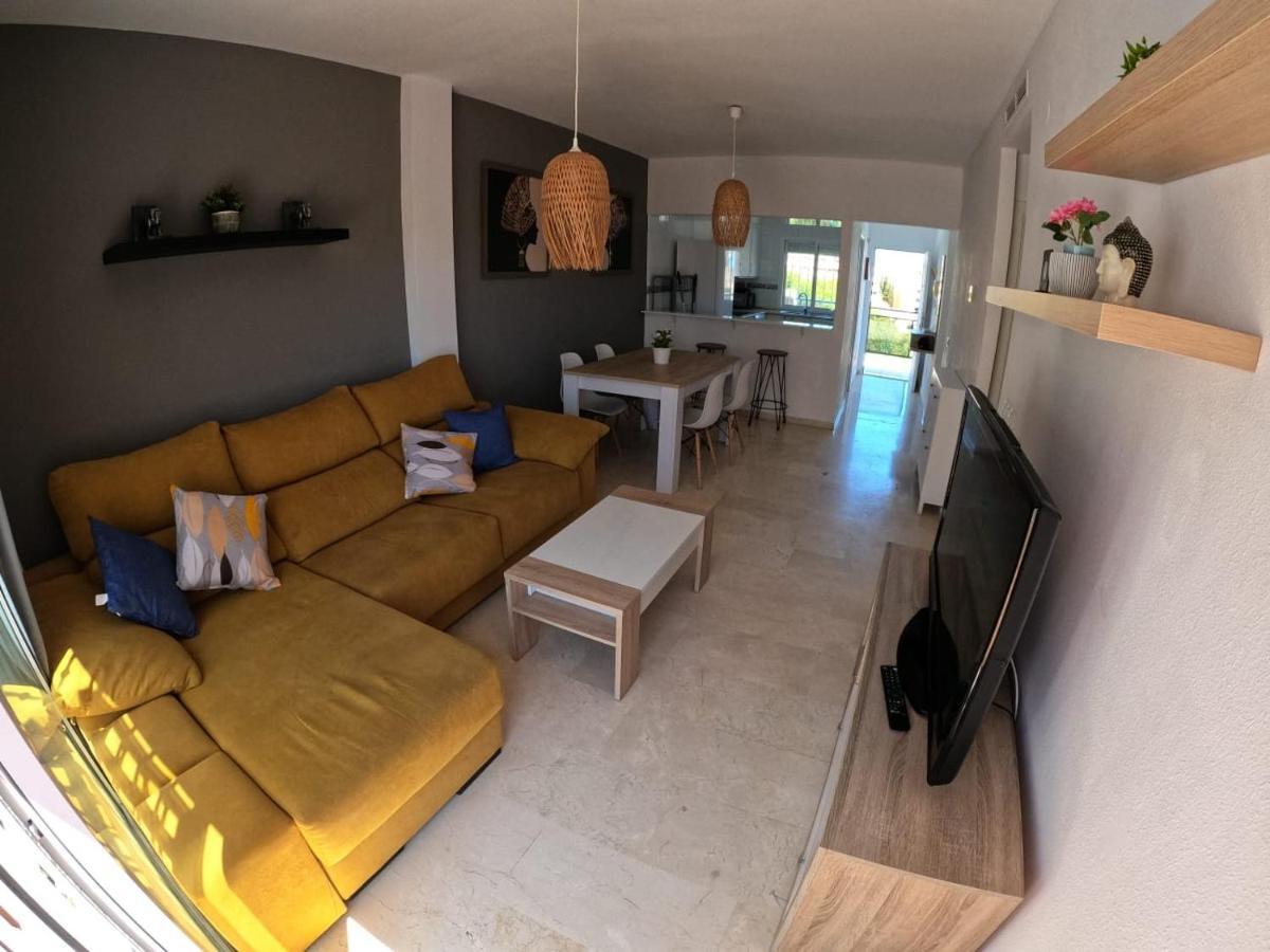 Апартаменти Faro12 Playa & Piscina & Parking Privado Бенальмадена Екстер'єр фото