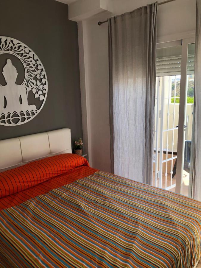 Апартаменти Faro12 Playa & Piscina & Parking Privado Бенальмадена Екстер'єр фото