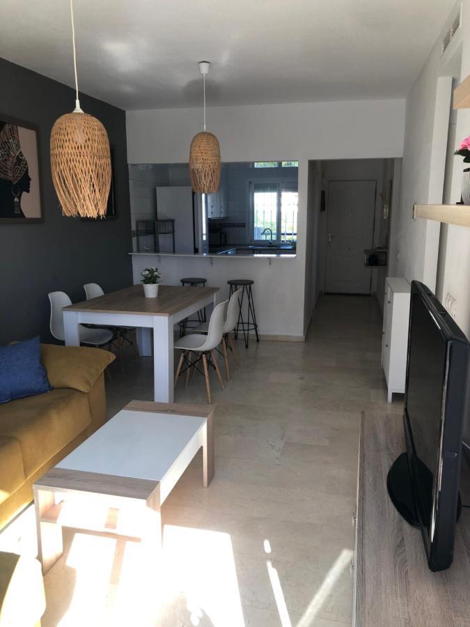 Апартаменти Faro12 Playa & Piscina & Parking Privado Бенальмадена Екстер'єр фото