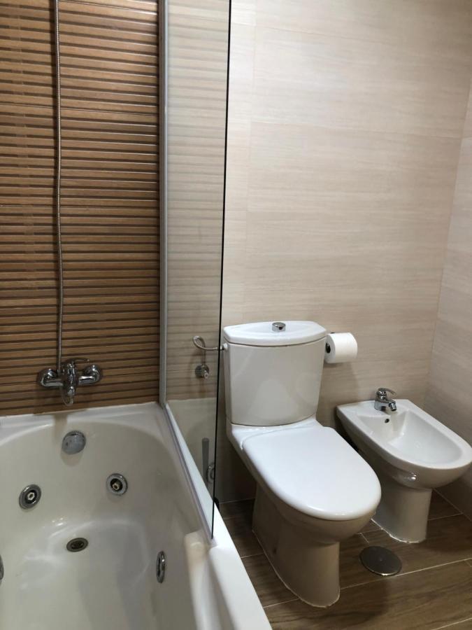 Апартаменти Faro12 Playa & Piscina & Parking Privado Бенальмадена Екстер'єр фото
