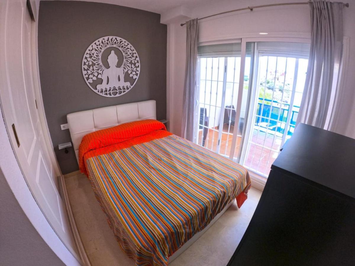 Апартаменти Faro12 Playa & Piscina & Parking Privado Бенальмадена Екстер'єр фото