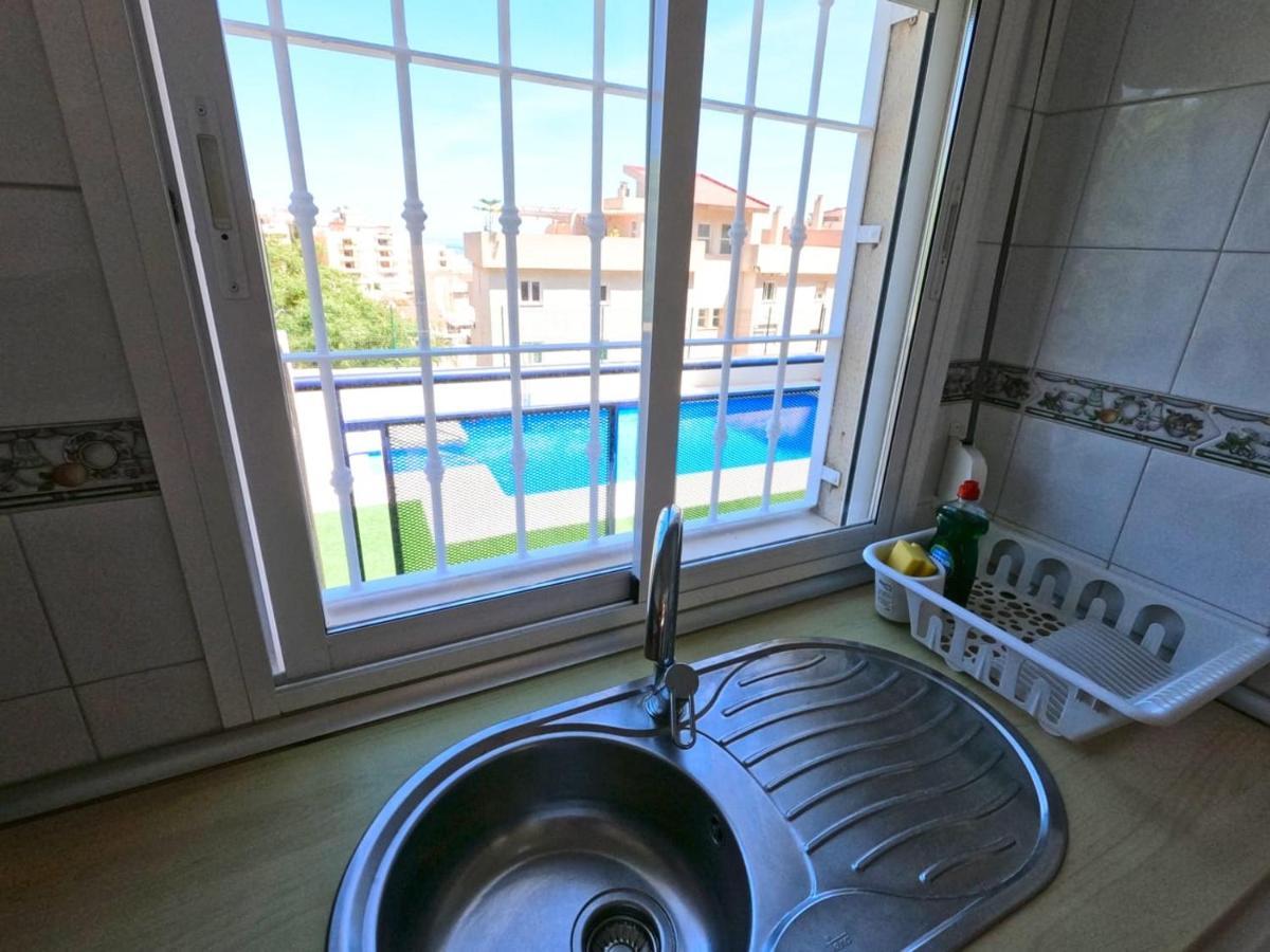 Апартаменти Faro12 Playa & Piscina & Parking Privado Бенальмадена Екстер'єр фото
